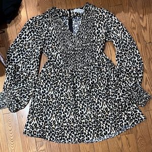 Elliat medium leopard satin dress never worn